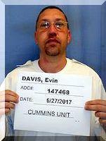 Inmate Evin Lee Davis